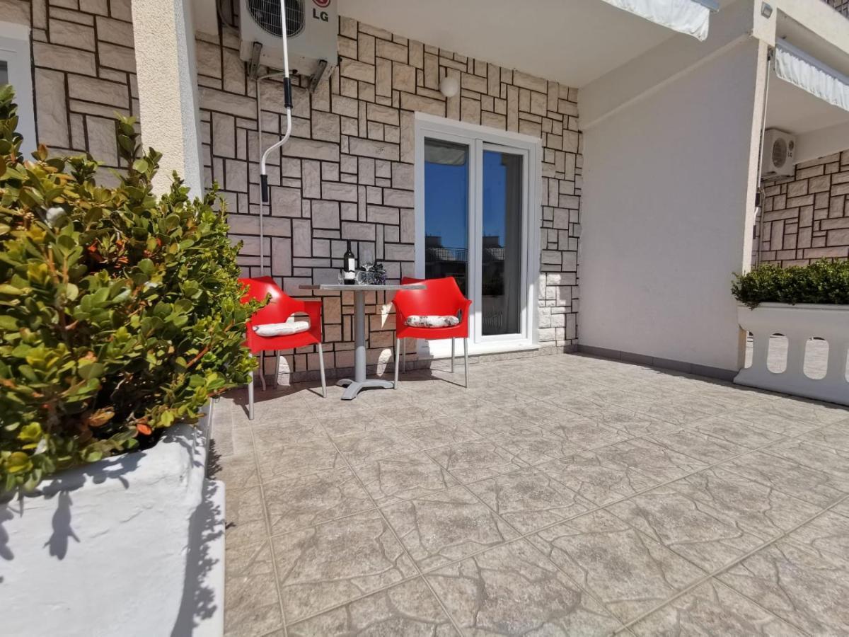 Simovic 3* Baska Voda